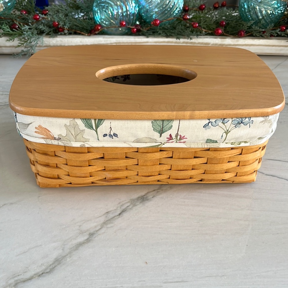 Longaberger Large Tissue Basket with wooden lid
